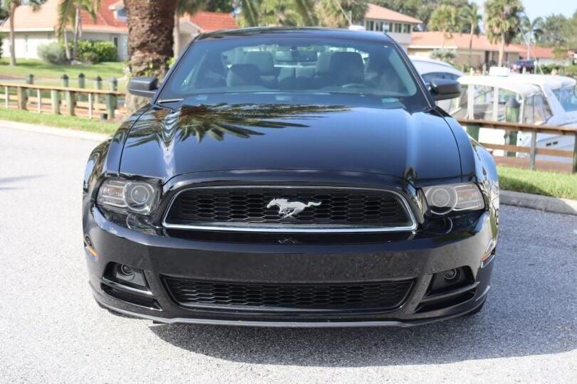 2014 Ford Mustang V6 Premium 2dr Fastback